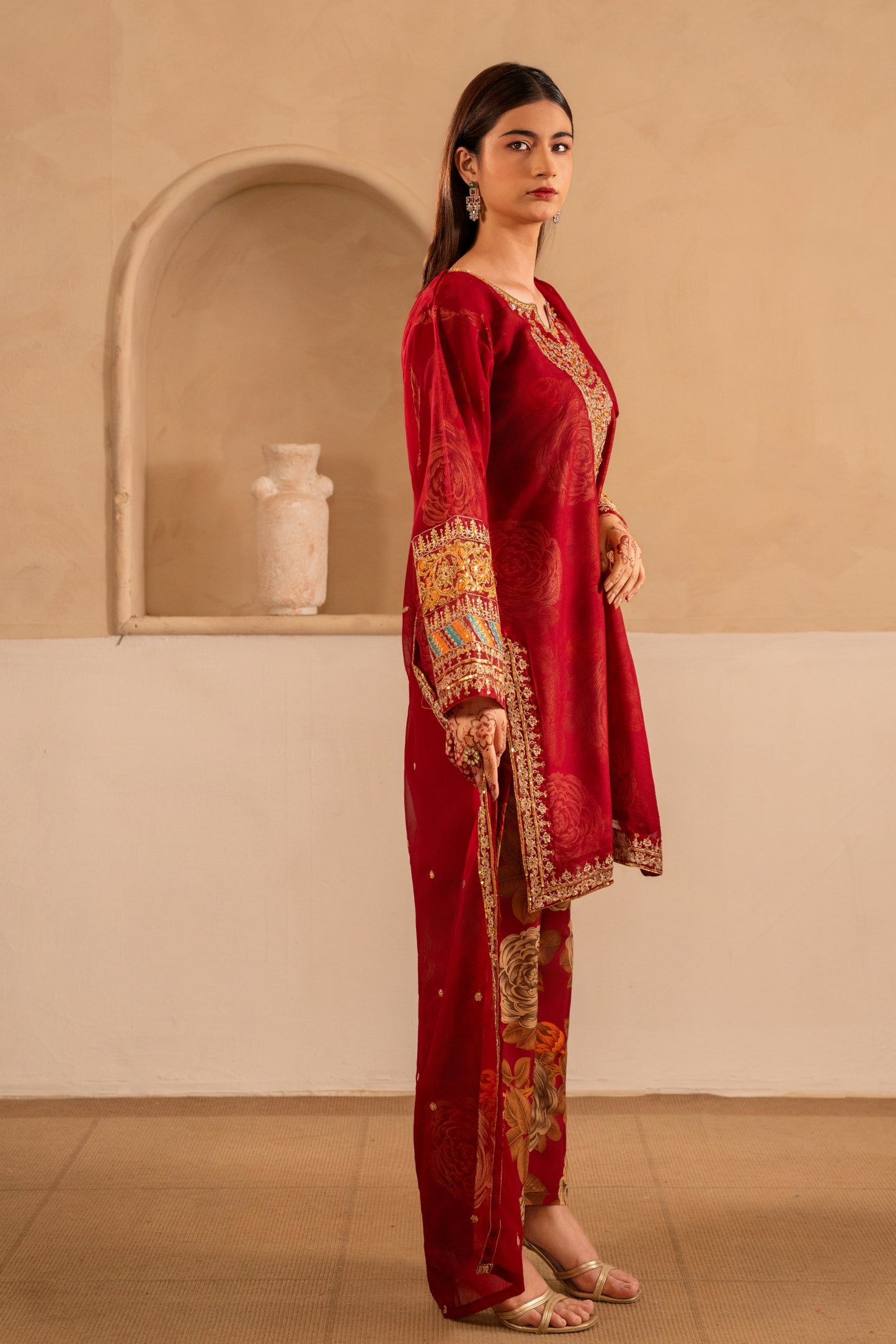 GUL E RANA (Red)