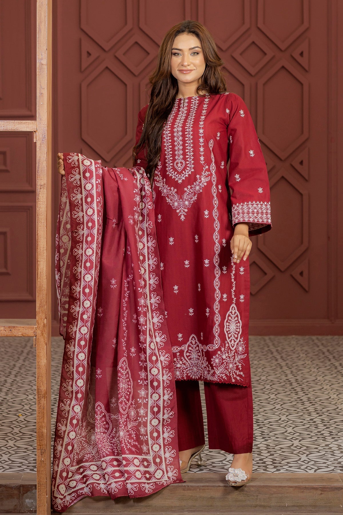 3 Piece Embroided Lawn Suit Elite
