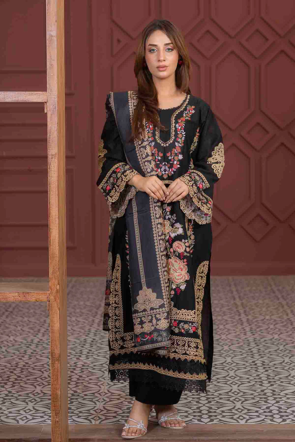 3 Piece Embroided Lawn Suit Elite