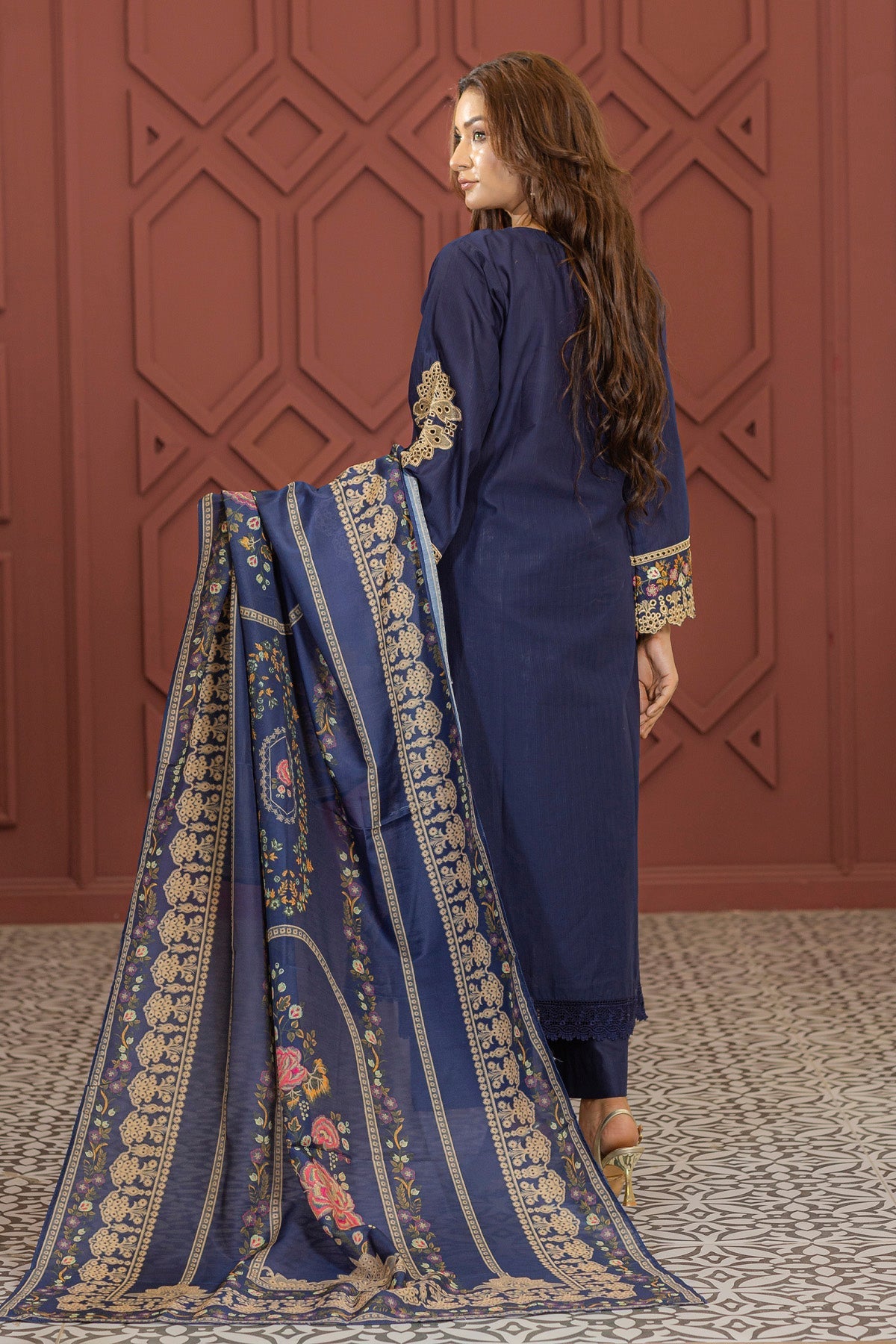 3 Piece Embroided Lawn Suit Elite