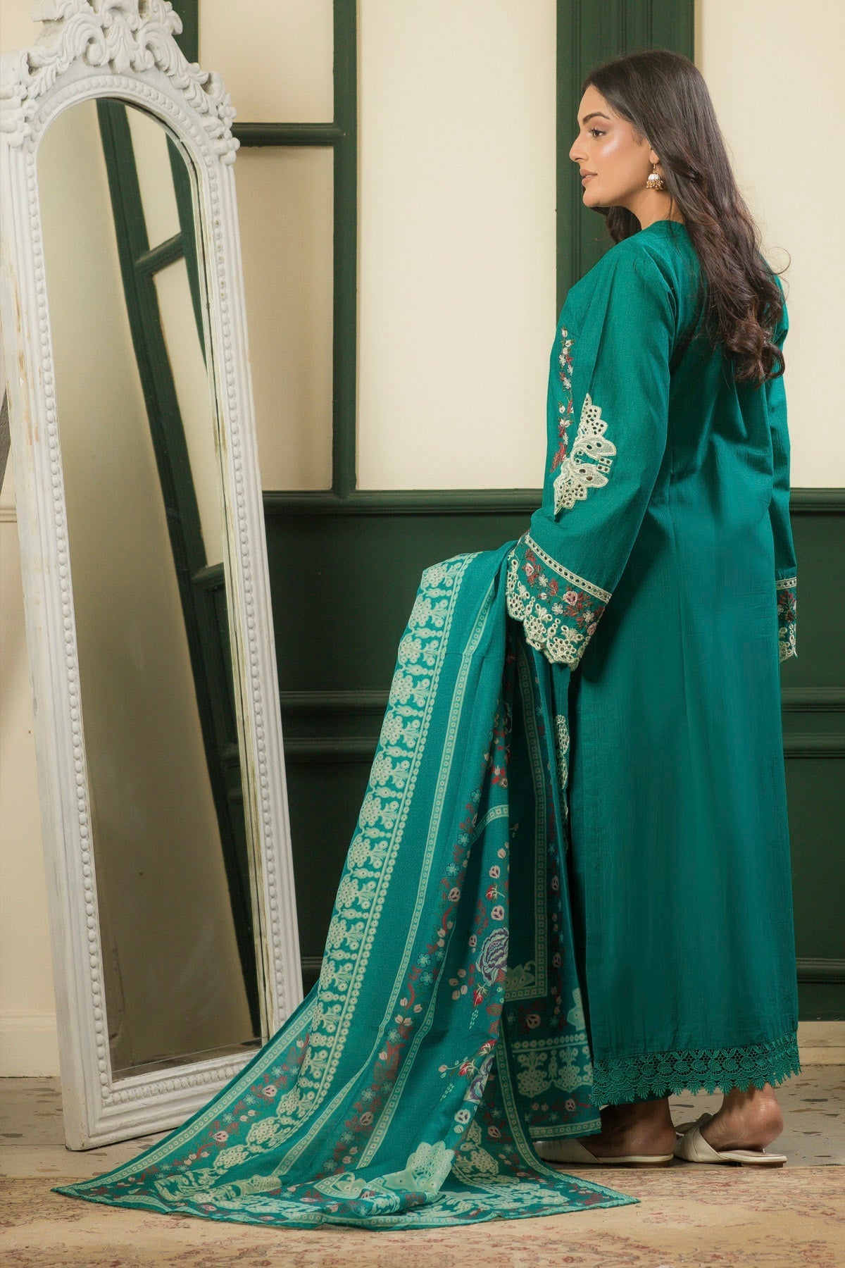 3 Piece Embroided Lawn Suit Elite