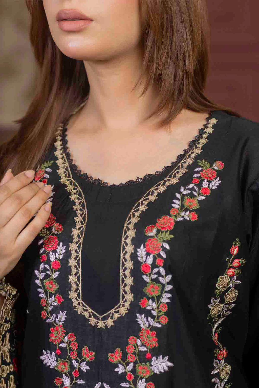 3 Piece Embroided Lawn Suit Elite