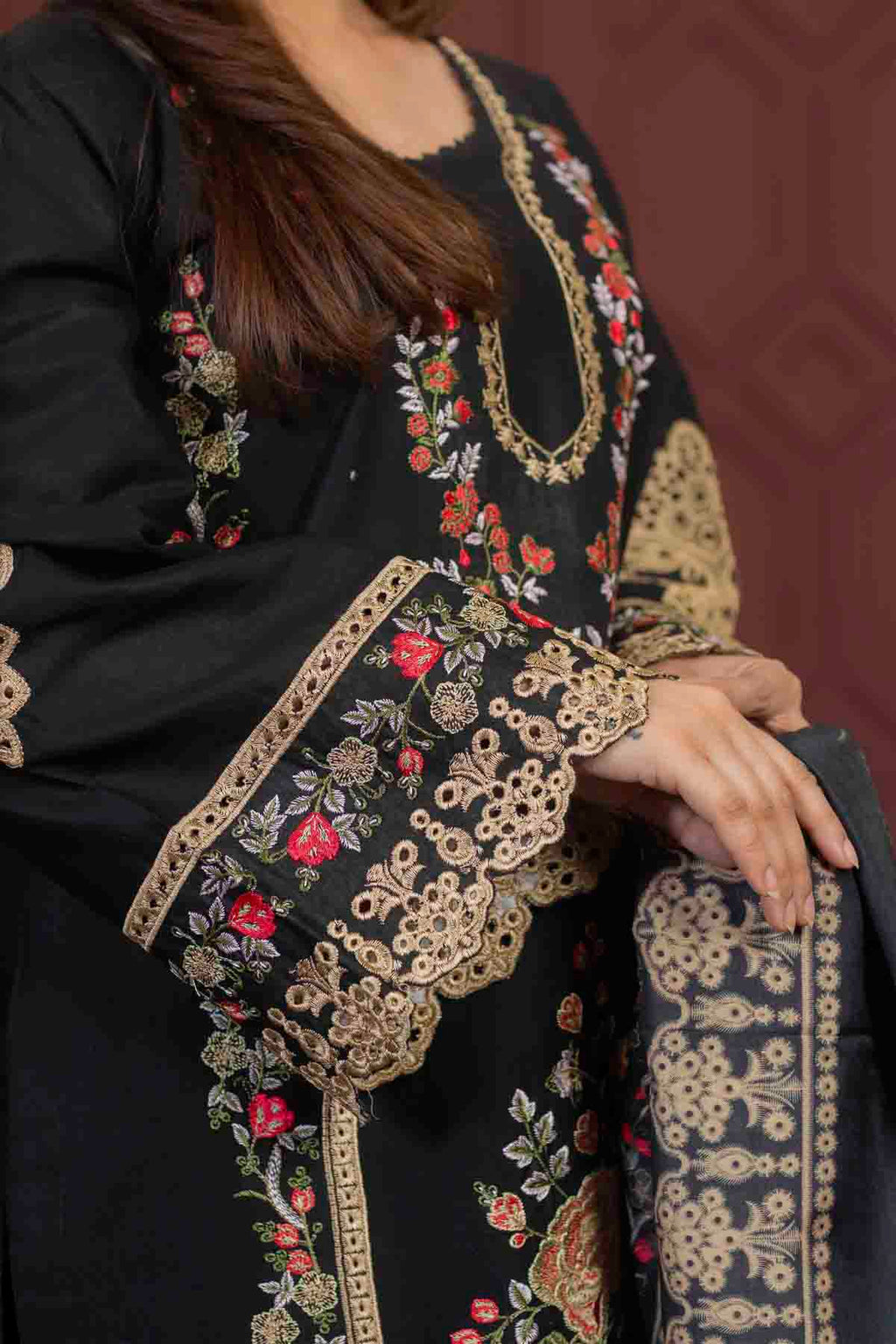 3 Piece Embroided Lawn Suit Elite