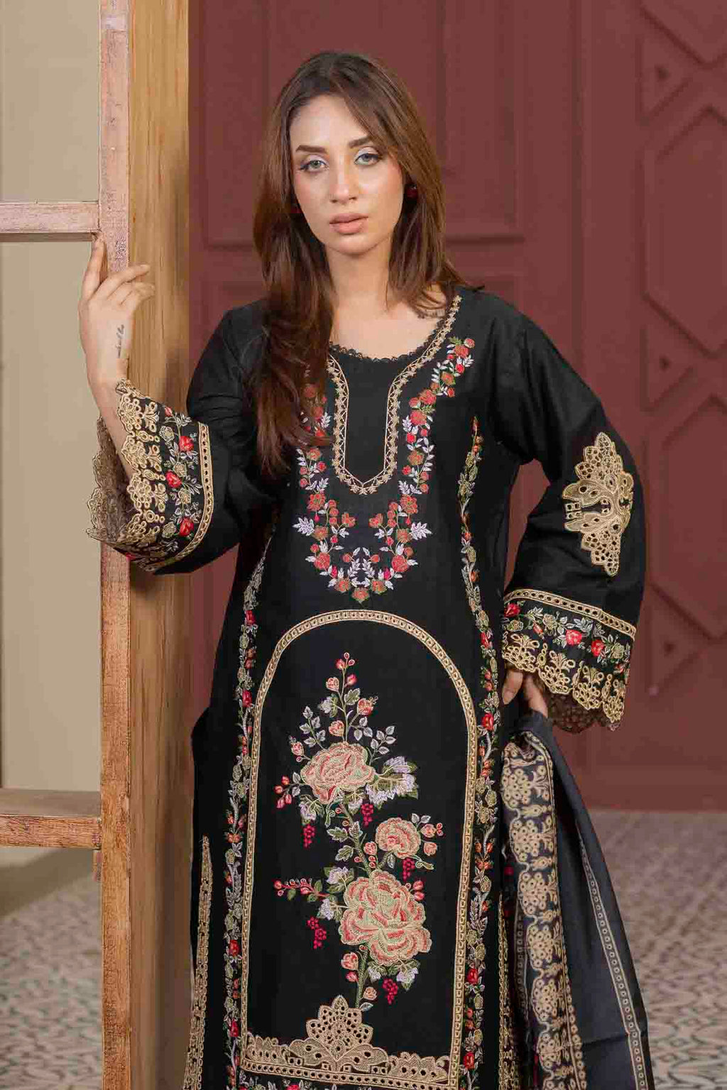 3 Piece Embroided Lawn Suit Elite
