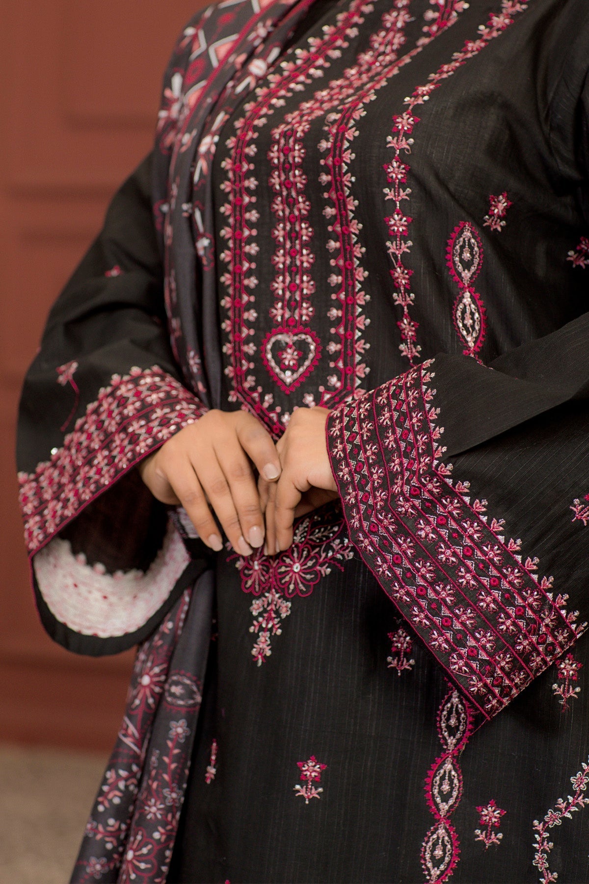 3 Piece Embroided Lawn Suit Elite