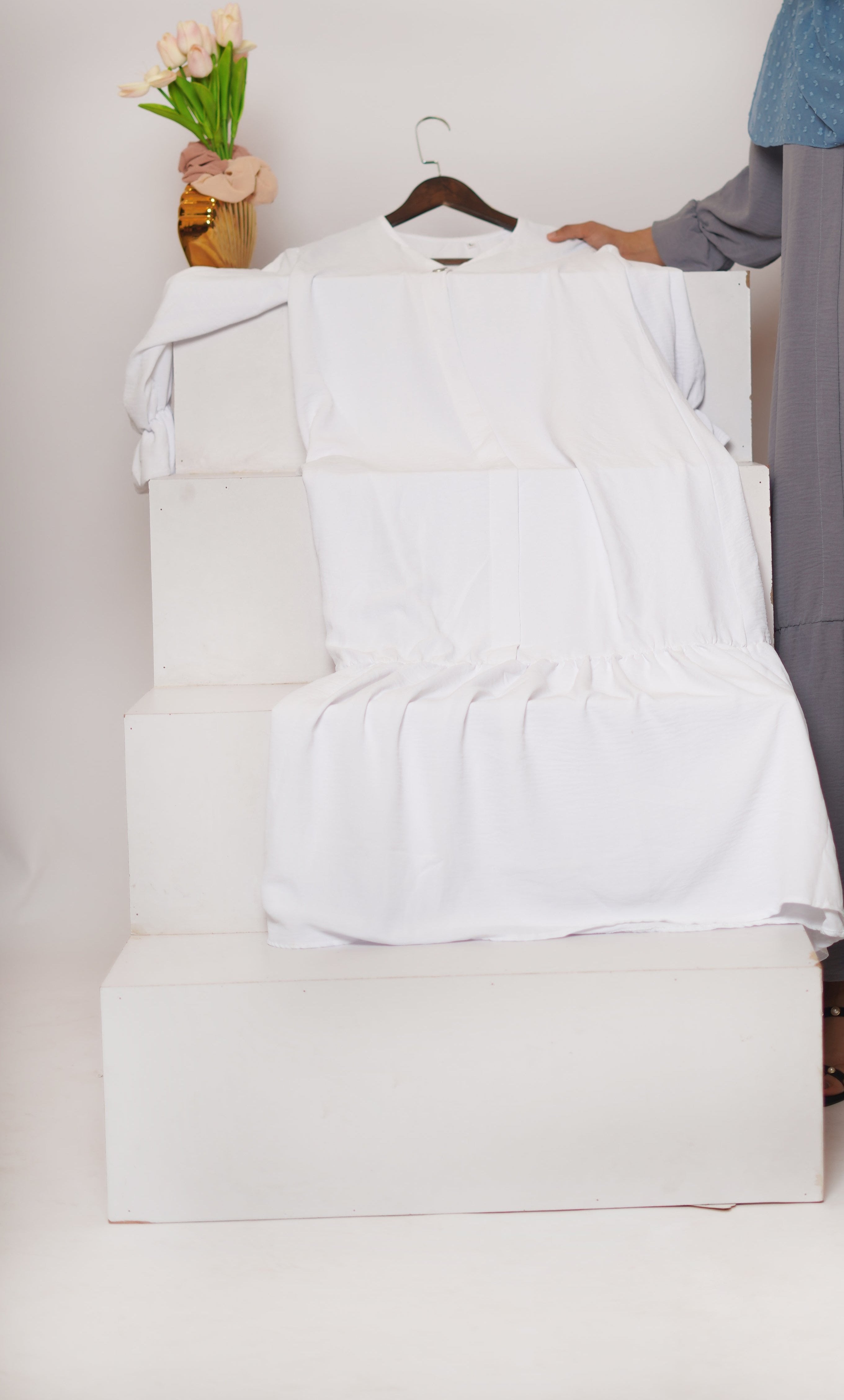 Daisy Maxi Dress-White