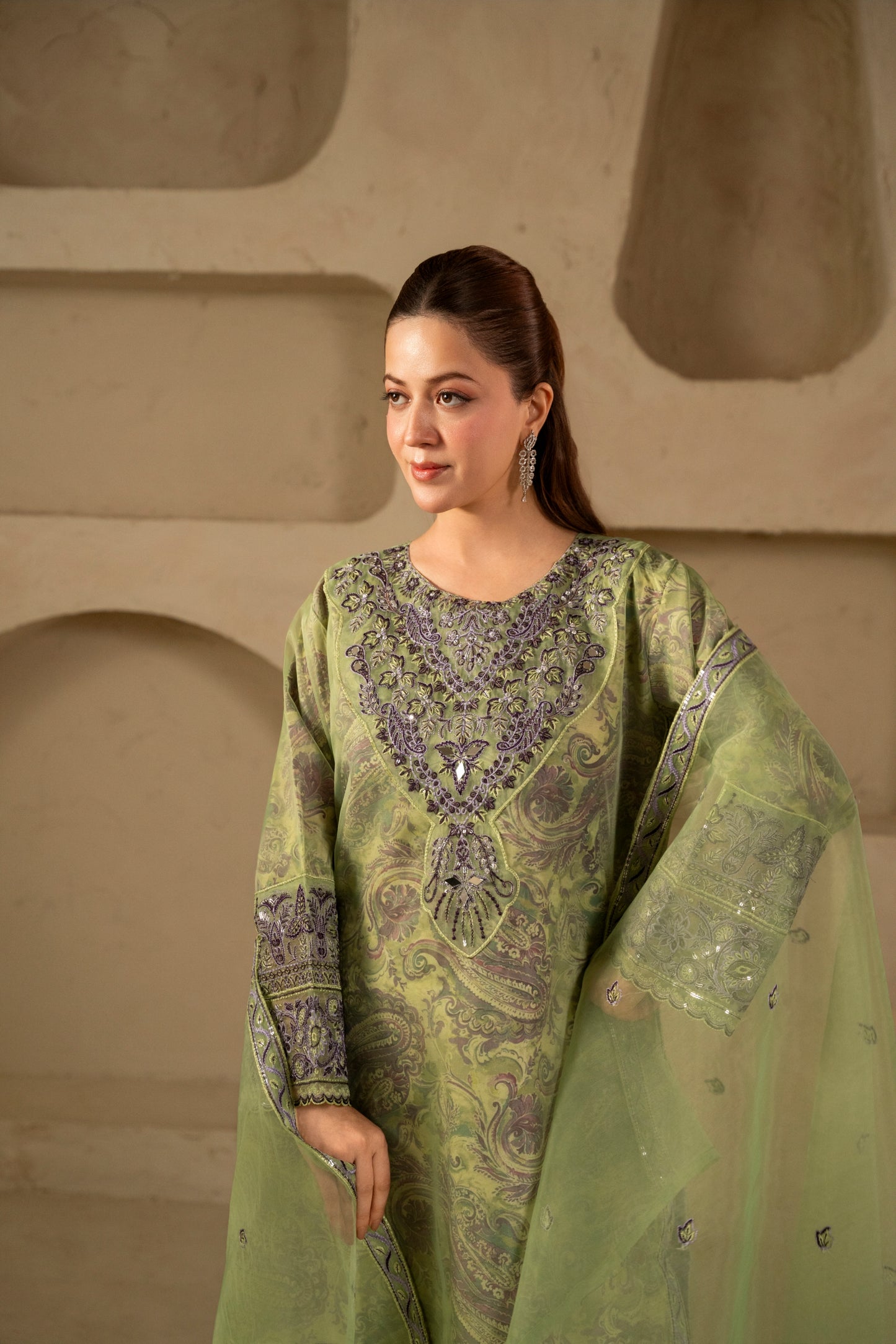 Gul Bahar (Pistachio Green)