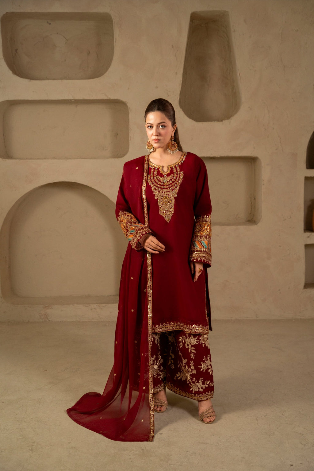 Zeen (Maroon)