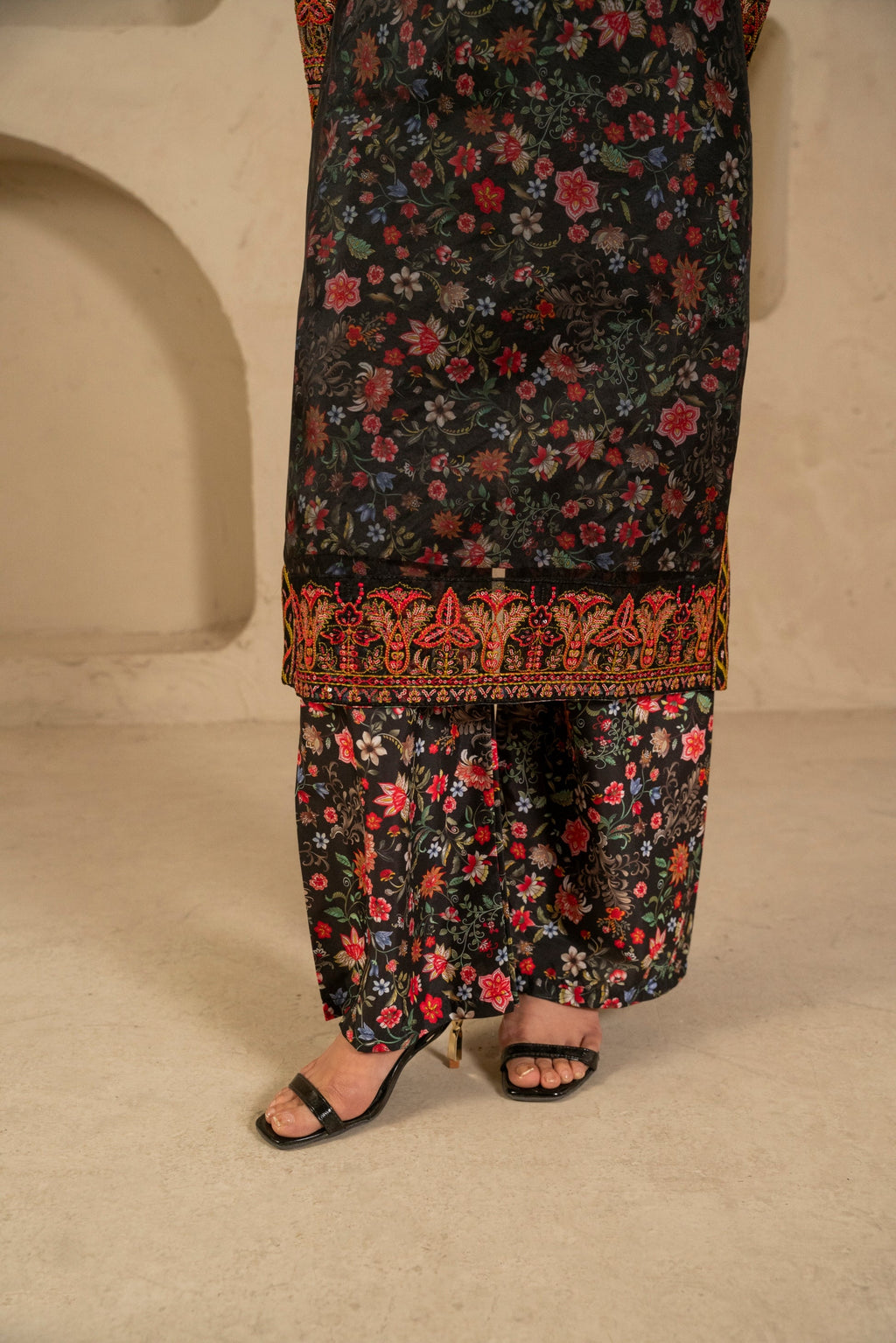 Gul Bahar (Black)