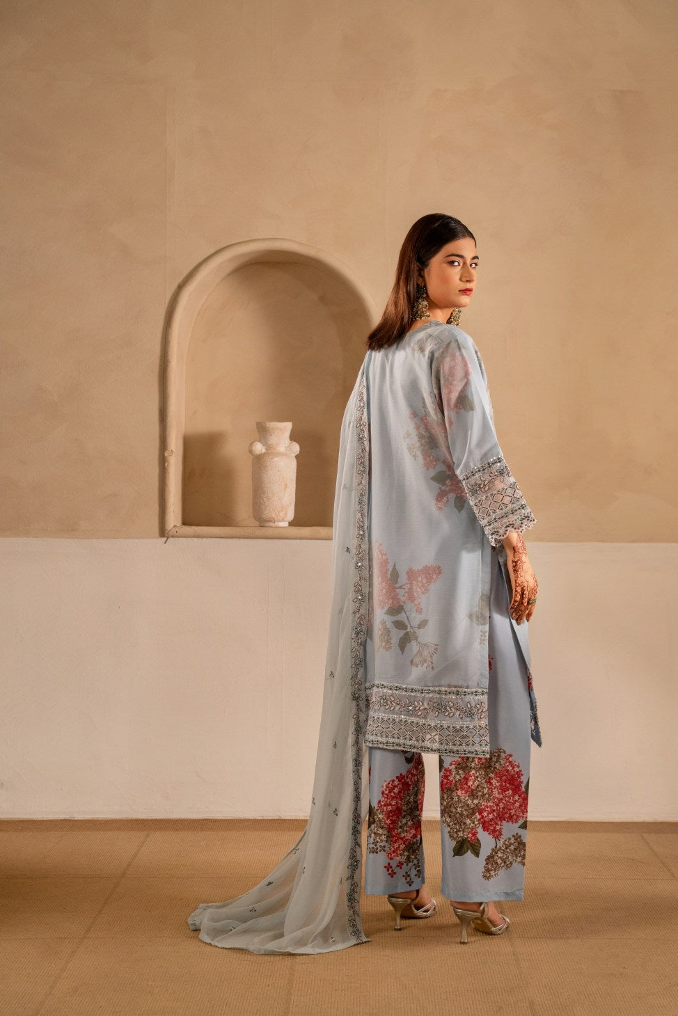 Gul Rukh (Ash Grey)