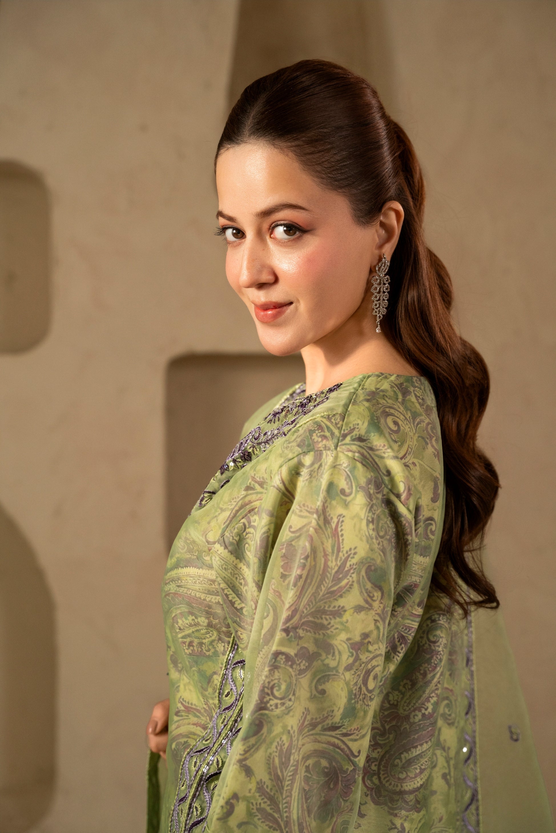 Gul Bahar (Pistachio Green)
