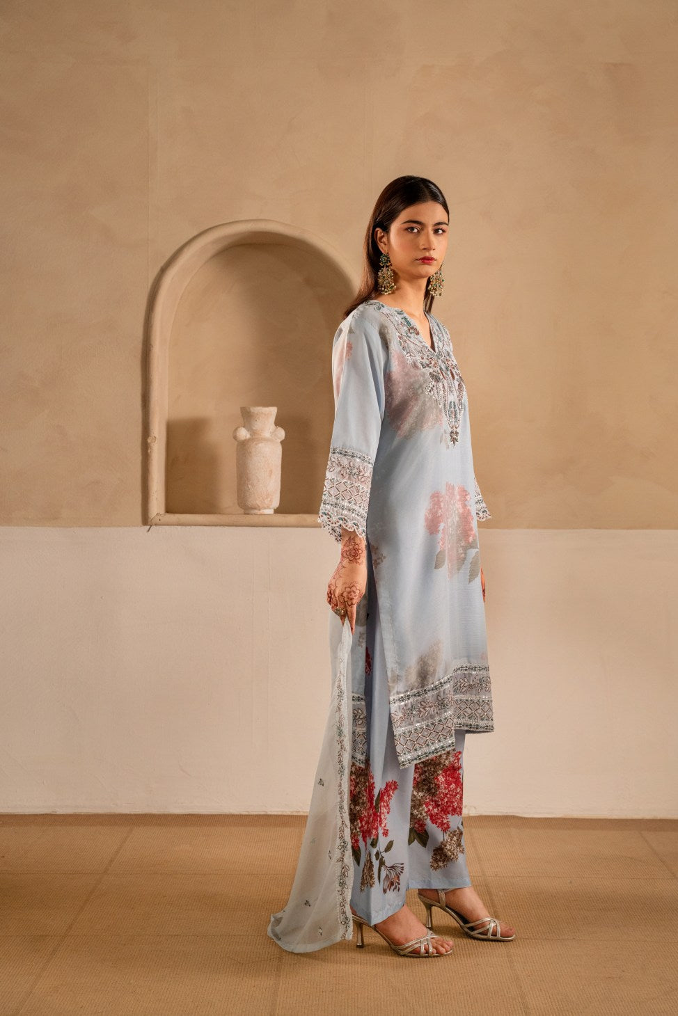 Gul Rukh (Ash Grey)