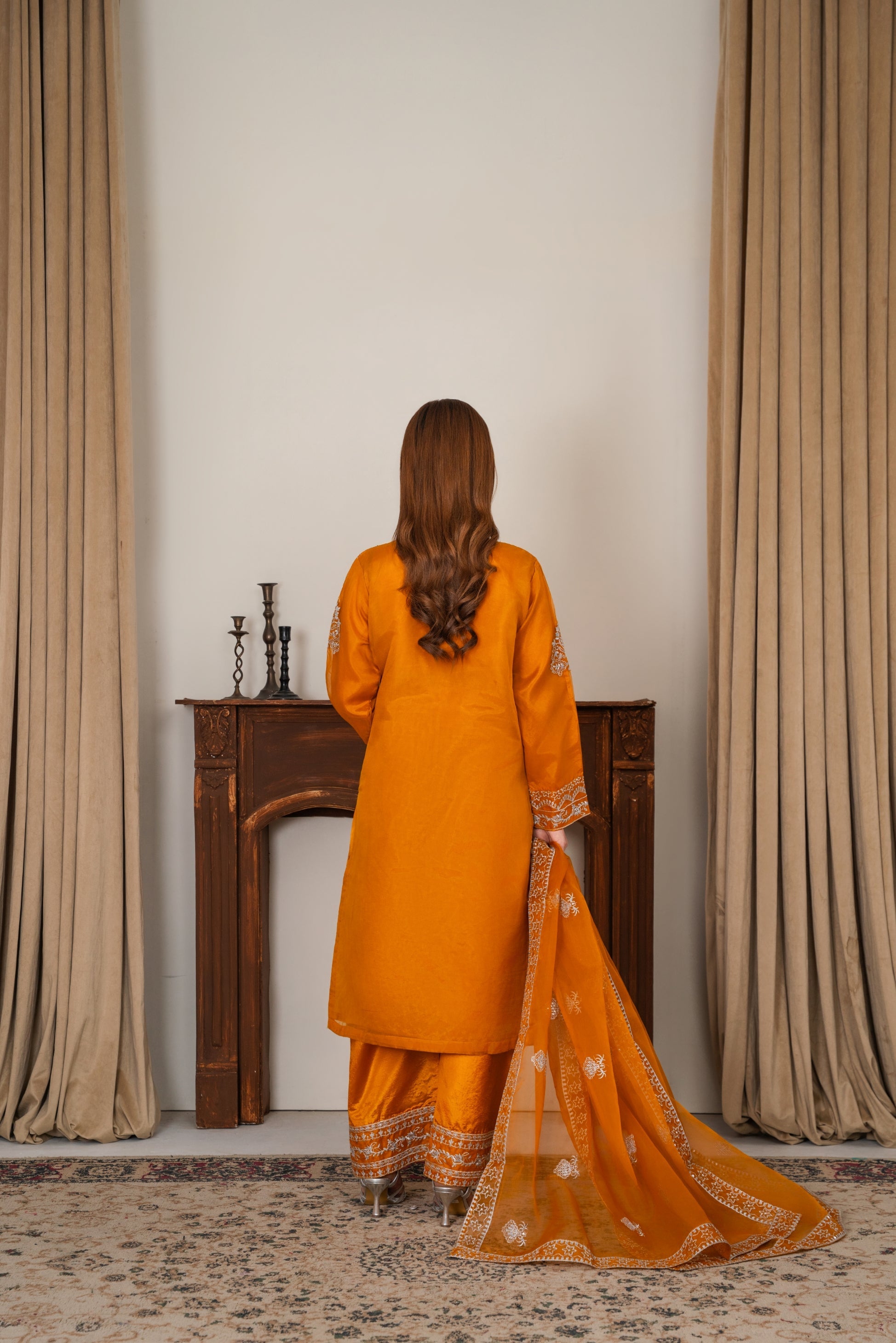Gulnar (Orange)