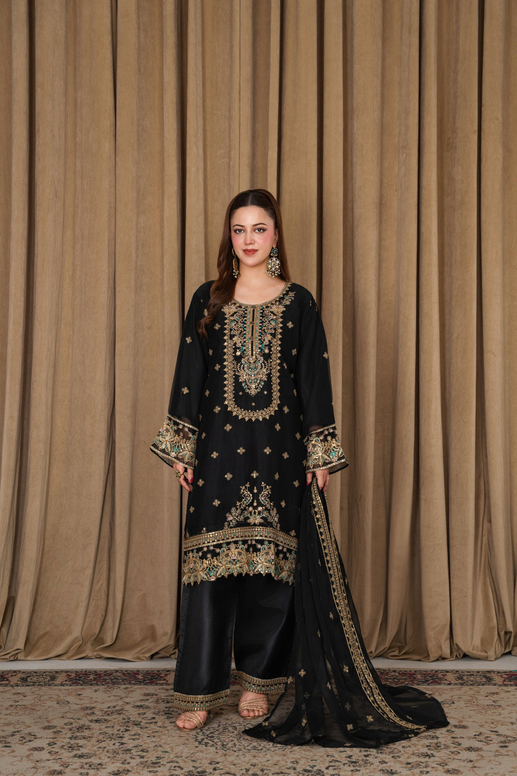 Gul (Black)