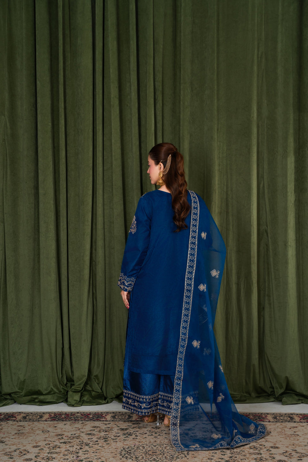 Gulnar (Blue)